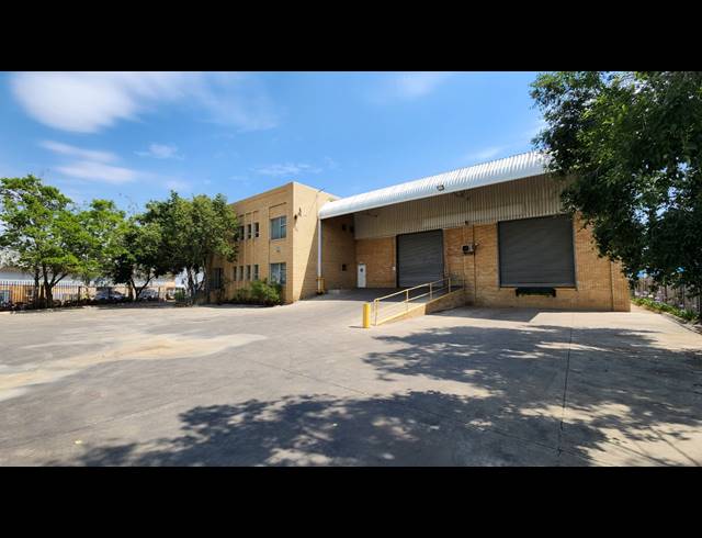 2,990M² WAREHOUSE FOR SALE IN SPARTAN